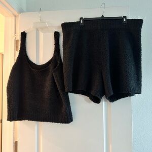 Skims Cozy Knit shorts and tank. Black size 4x/5x. Gently used.